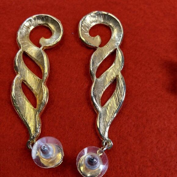 Clown Brooch Clip/Pierced Black and Gold Enamel Earrings - Picture 8 of 9